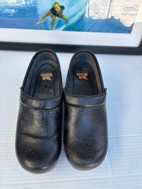 Dansko Black Embossed Leather XP Clogs